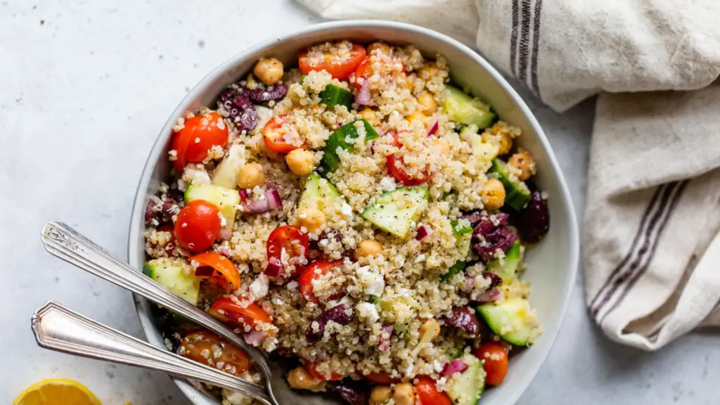 Greek Quinoa Salad Bowl healthy meal prep ideas